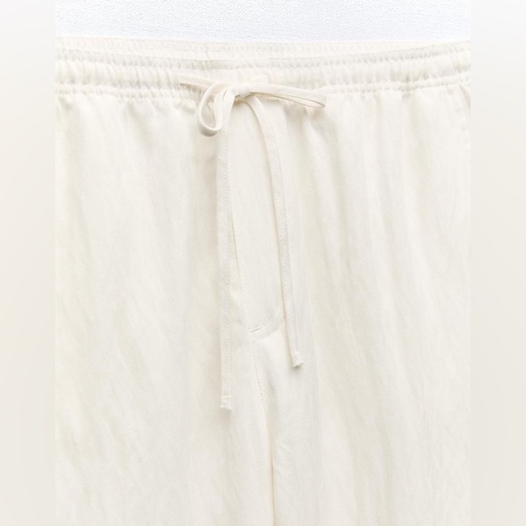 NWT. Zara Oyster-White Lyocell/Viscose Flowy Straight Leg Pants. Size L. - Picture 8 of 11